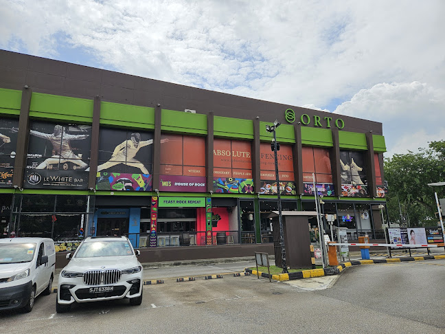 Kinn Derm - Singapore