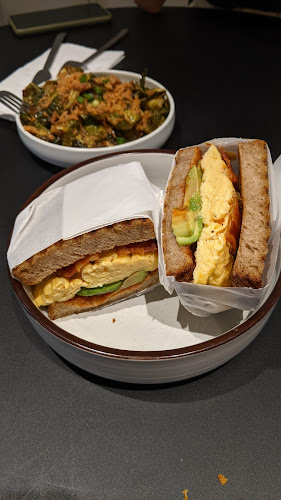 Comentarii opinii despre Little Rogue Coffee