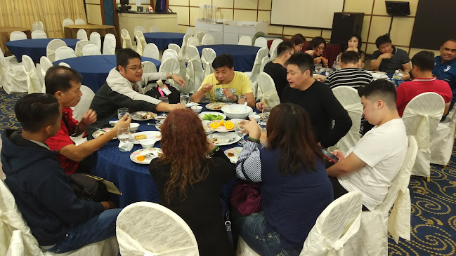 60 Tessensohn Rd, Civil Service Club @ Tessensohn, Singapore 217664