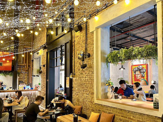 76 Telok Ayer St, #01-02, Singapore 048464