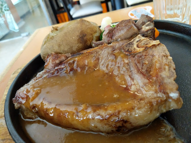 Opinii despre Eatzi Gourmet Steakhouse & Bistro în Singapore - Hospitality and gastronomy