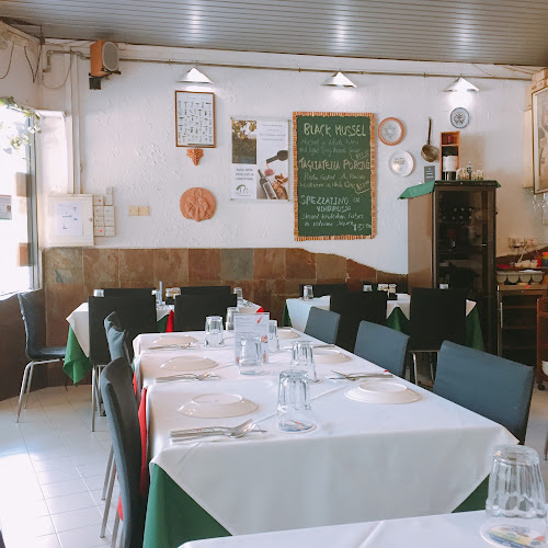 200 Turf Club Rd, #01 - 08 The Grandstand, Singapore 287994