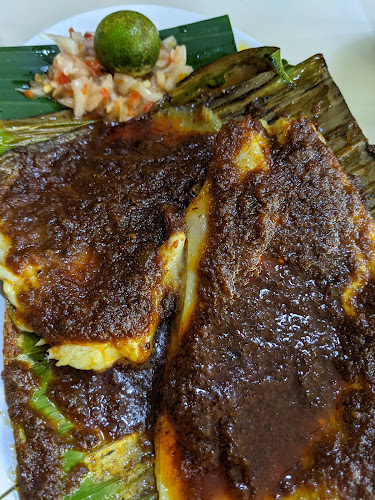 31 Heng Heng BBQ (Chilli Crab, Sambal Stingray) - Hospitality and gastronomy