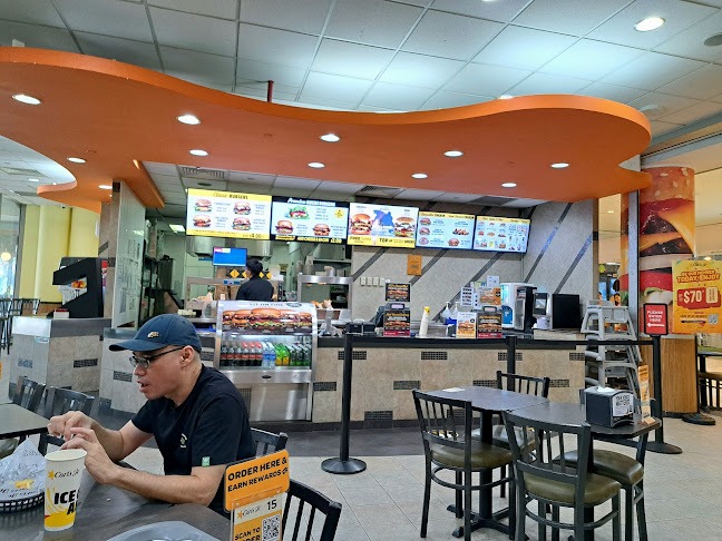 Opinii despre Carl's Jr. în Singapore - Hospitality and gastronomy