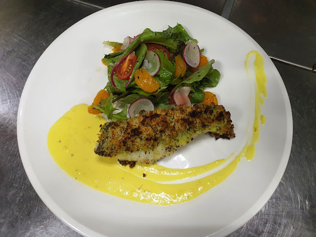 The Queen & Mangosteen - Singapore