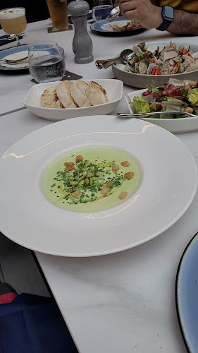 01-08 Orchard Rendezvous Hotel, 1 Tanglin Rd, 247905