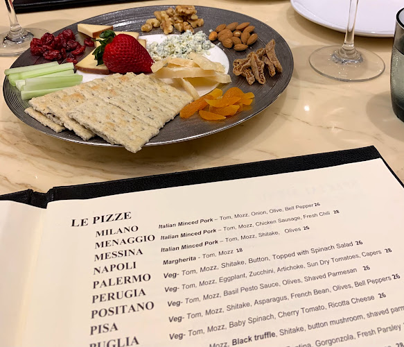 Opinii despre Madrinaa Italiano în Singapore - Hospitality and gastronomy