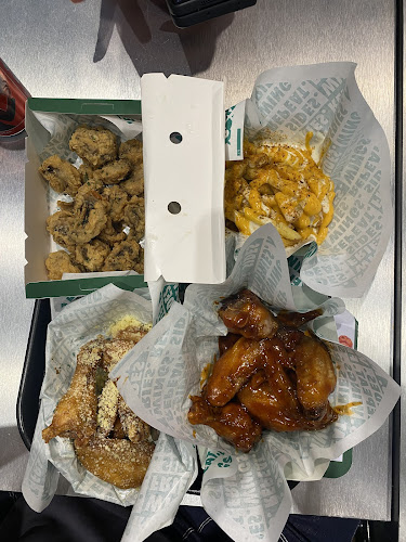 Wingstop Eastpoint Mall - Hospitality and gastronomy