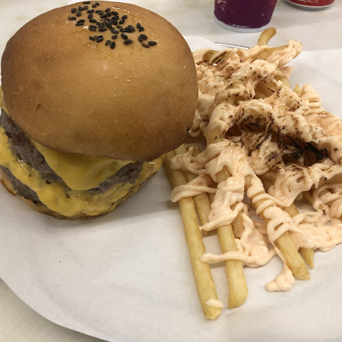 107 Clementi Street 12, Singapore 120107