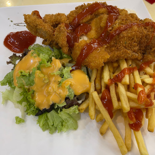 233 Bukit Batok East Ave 5, Block 233, Singapore 650233