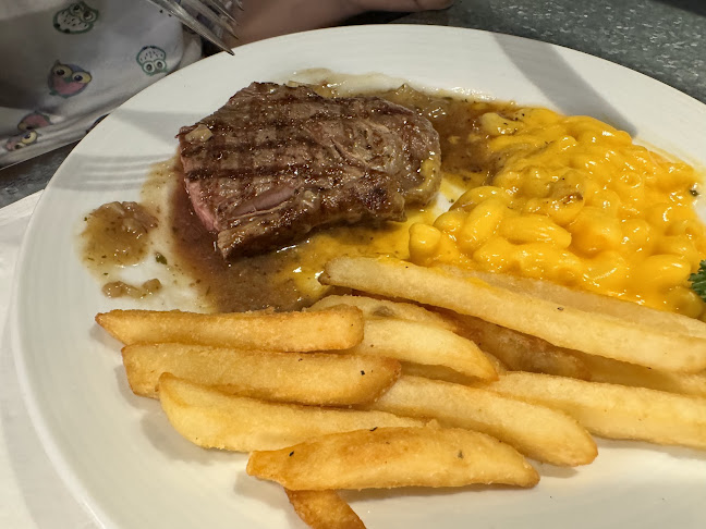 iSTEAKS @ Tampines 1 - Hospitality and gastronomy