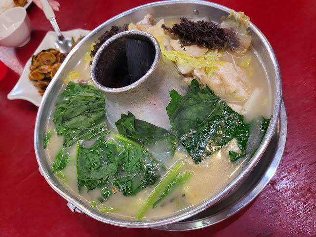 Comentarii opinii despre Hualong Fishhead Steamboat