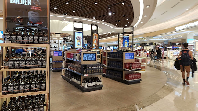 Singapore Changi Airport Terminal 4, Departure/Transit Lounge South, #02-29, 819665