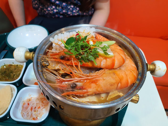 Hometown Mala Hotpot Mala Tang - Hospitality and gastronomy