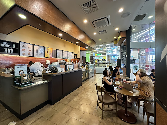 Starbucks 100AM - Hospitality and gastronomy