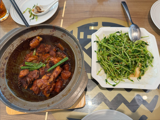 Riverside Canton Claypot Cuisine 江边广东砂锅菜 - Singapore