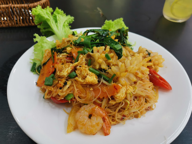 Moona Thai Kitchen.. - Hospitality and gastronomy