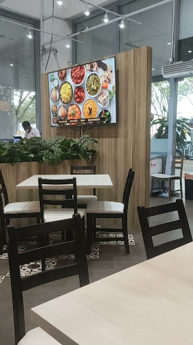 5 Ang Mo Kio Central 2, #01-10 Djitsun Mall, Singapore 569663