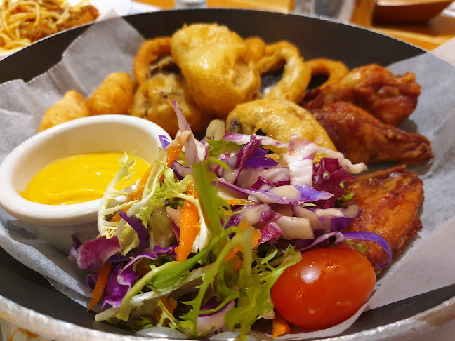 Eatzi Gourmet Steakhouse & Bistro - Singapore