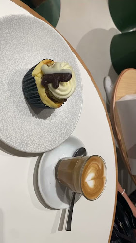 Plain Vanilla ION Orchard - Singapore