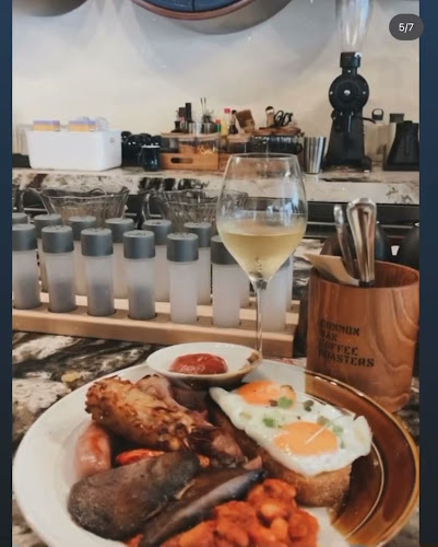 Opinii despre Common Man Coffee Roasters - Joo Chiat Road în Singapore - Hospitality and gastronomy