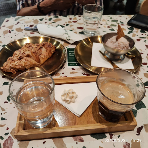 Comentarii opinii despre GelatiAmo OneNorth