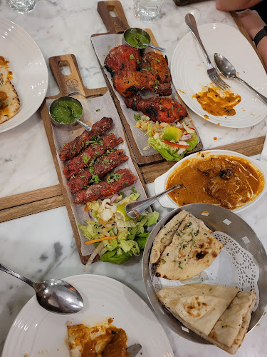 Comentarii opinii despre Zaffron Kitchen Star Vista