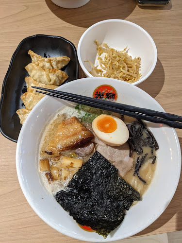 Jem stall 9 03-01, 556741