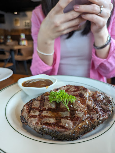 Bernie's - Singapore