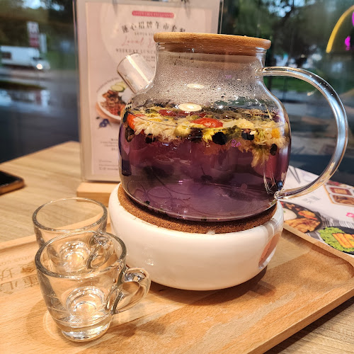 Comentarii opinii despre Lotus Café 蓮心食坊