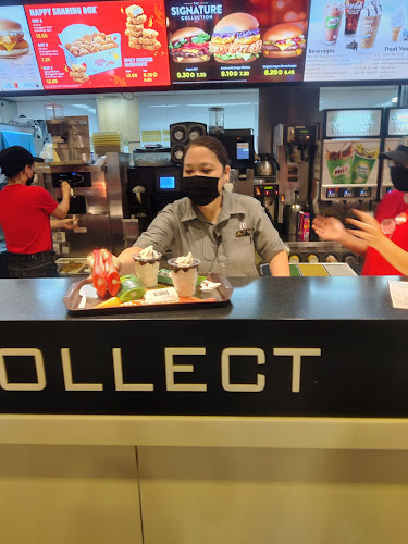 Opinii despre McDonald's Bedok Mall în Singapore - Hospitality and gastronomy