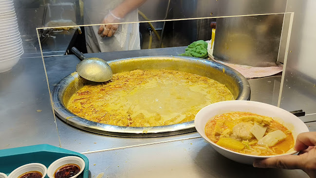 Heng Kee Curry Chicken Bee Hoon Mee - Hospitality and gastronomy
