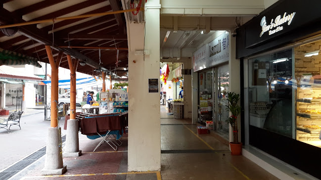 Comentarii opinii despre Nyonya Curry Puff Cafe