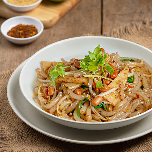 377 Hougang St. 32, #01-09 Hougang RiverCourt, Singapore 530377