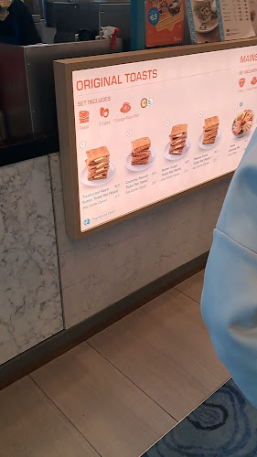 Heavenly Wang @ Changi Airport T1 Transit - Singapore