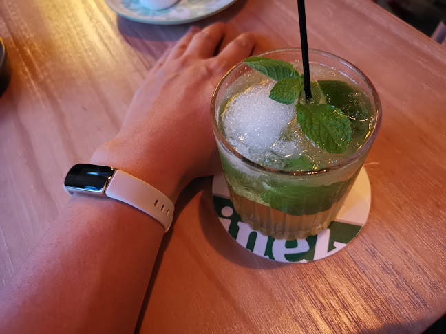 Opinii despre A Beautiful Day Café Tea Room + Cocktail Bar în Singapore - Hospitality and gastronomy