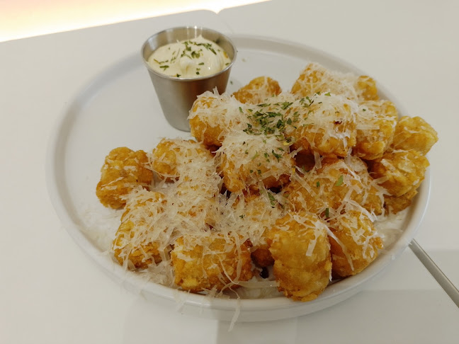 Crazy Scoops - Hospitality and gastronomy