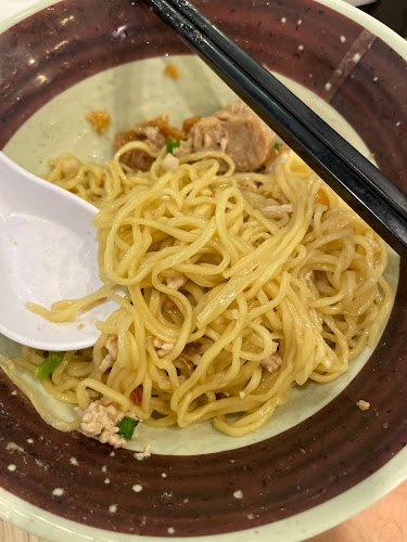 Lam's Noodle & Salt Baked Chicken @ Parkway Parade - Hospitality and gastronomy