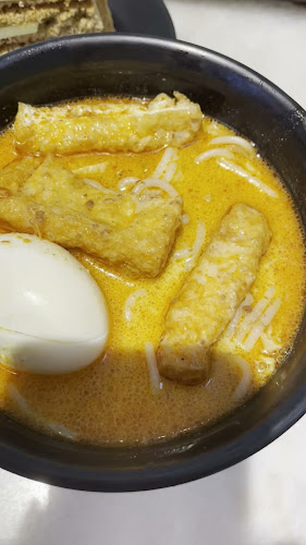 Heavenly Wang @ Thomson Plaza