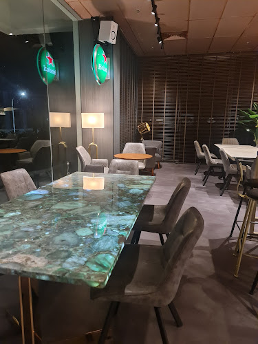 10 Jln Kilang, #02-01, Singapore 159410