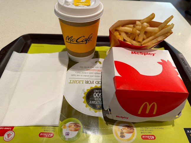 Opinii despre McDonald's JEM în Singapore - Hospitality and gastronomy