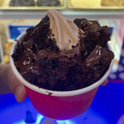 Comentarii opinii despre Milk & Cookies x Famous Amos Orchard Cineleisure