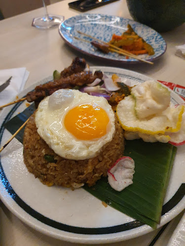 Comentarii opinii despre Komyuniti Bar & Restaurant