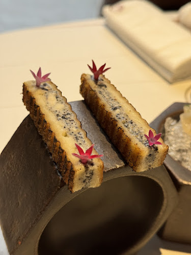 Comentarii opinii despre Euphoria