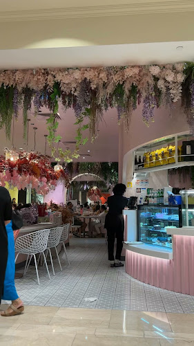 café Q classified - Hospitality and gastronomy