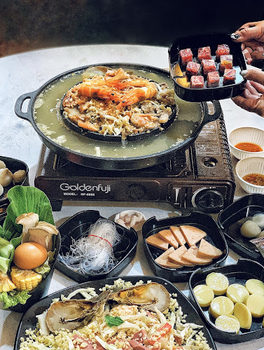 Lethai Mookata - Singapore