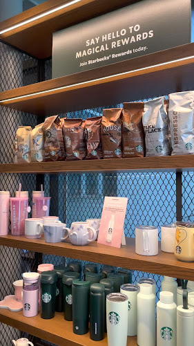 490 Lor 6 Toa Payoh, #01-14 HDB Hub, Singapore 310490