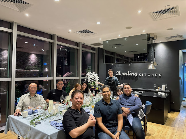 Comentarii opinii despre Bonding Kitchen Orchard Singapore