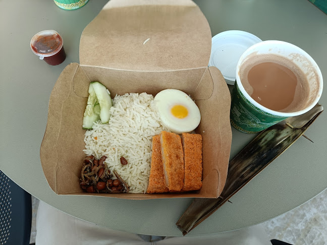 Crave Nasi Lemak - Terminal 2 - Singapore