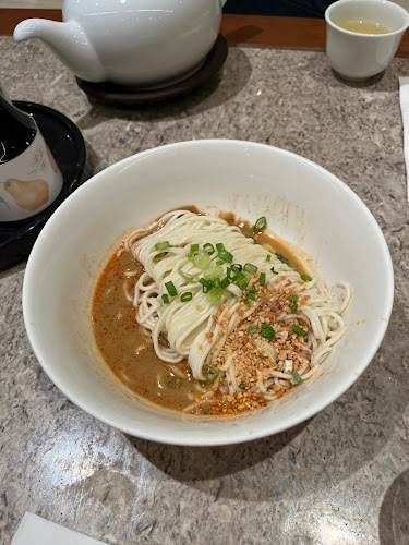 176 Orchard Rd, #02-55, Singapore 238843